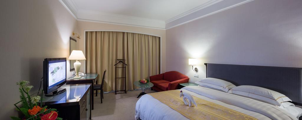 Golden Gulf Jasper Hotel Шаньтоу Экстерьер фото